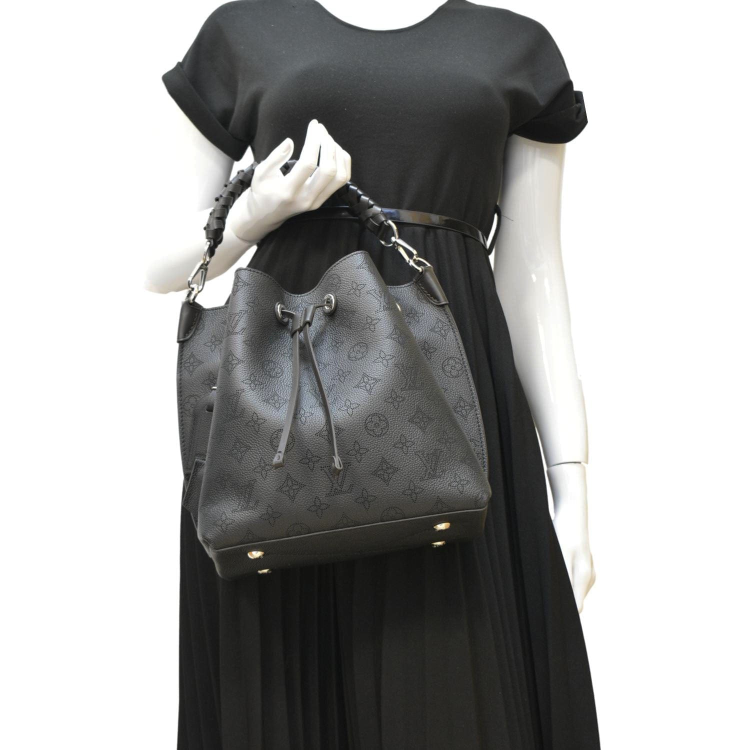 LOUIS VUITTON M57526 ムリア ブリューム マヒナ LOUIS VUITTON M57526 ムリア ブリューム マヒナ Muria Mahina Leather