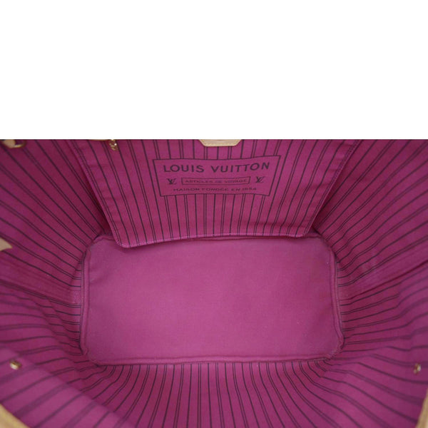 LOUIS VUITTON LOUIS VUITTON Tote Bag opened view