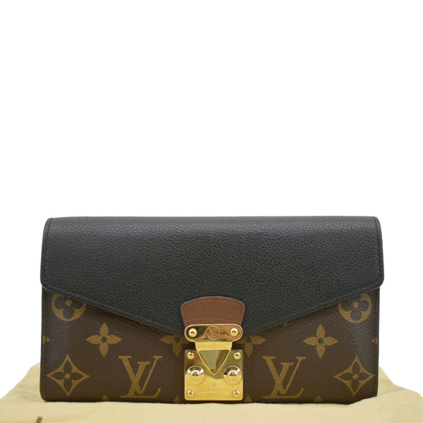 LOUIS VUITTON Wallet Brown Bag LOUIS VUITTON Wallet Brown Bag front end view