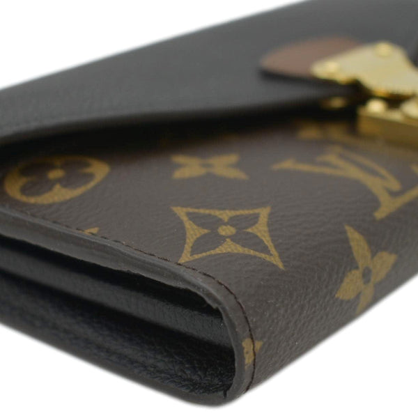 LOUIS VUITTON Wallet Brown Bag LOUIS VUITTON Wallet Brown Bag left lower end view