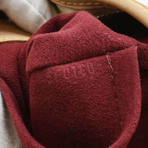 LOUIS VUITTON Chrissie Monogram Multicolor Canvas Hobo Bag White