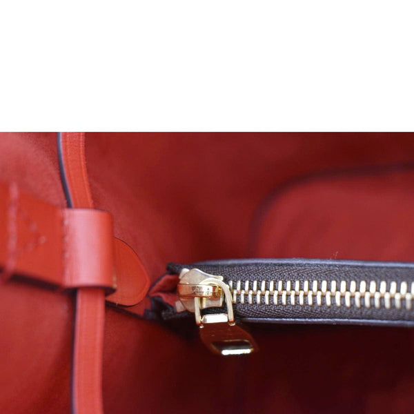 LOUIS VUITTON Neonoe Monogram Canvas Shoulder Bag Brown