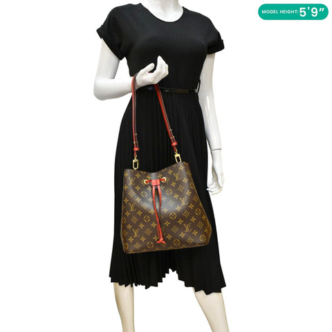LOUIS VUITTON Neonoe Shoulder Bag Brown dummmy look