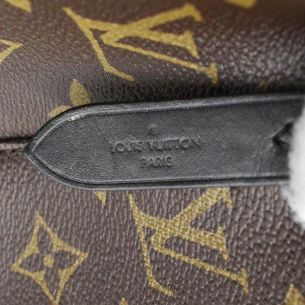 LOUIS VUITTON Neonoe Monogram Canvas Shoulder Bag Brown
