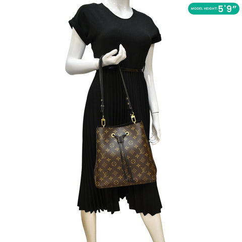 LOUIS VUITTON Neonoe Shoulder Bag Brown dummy look