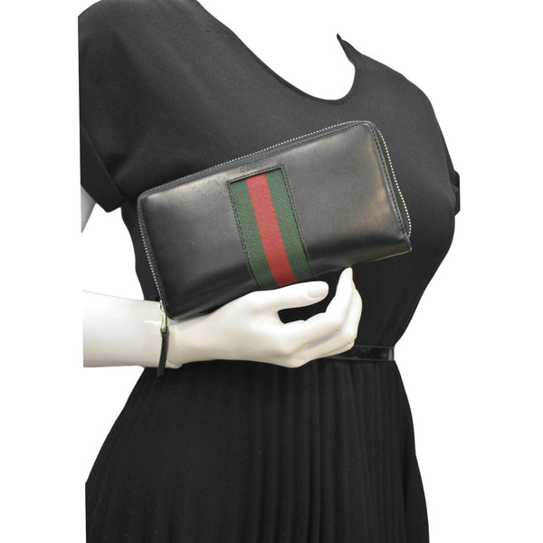 GUCCI Web Stripe Leather Zippy Wallet Black 408831