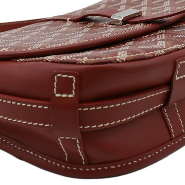 Messenger Bag Red lower right side look