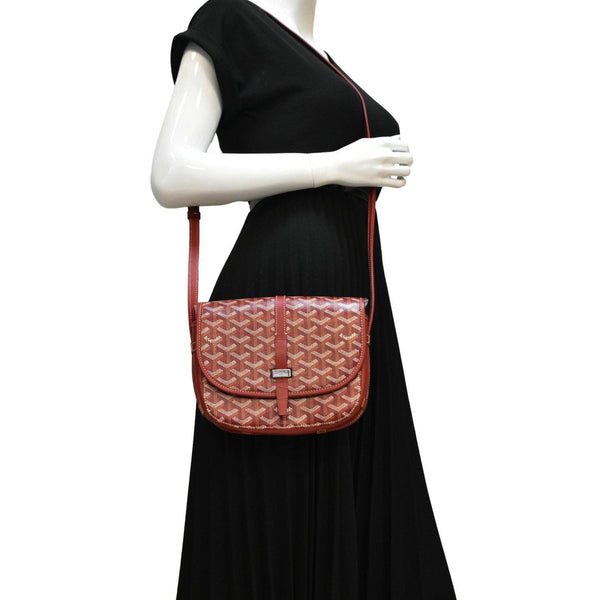 Messenger Bag Red dummy look