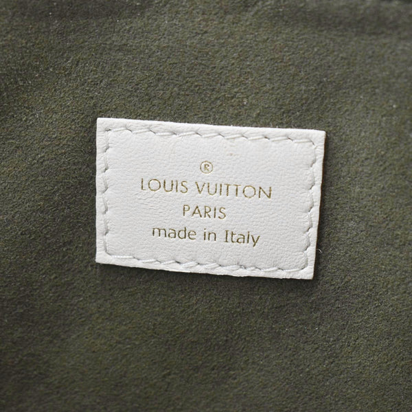LOUIS VUITTON Creme Shoulder Bag tag look