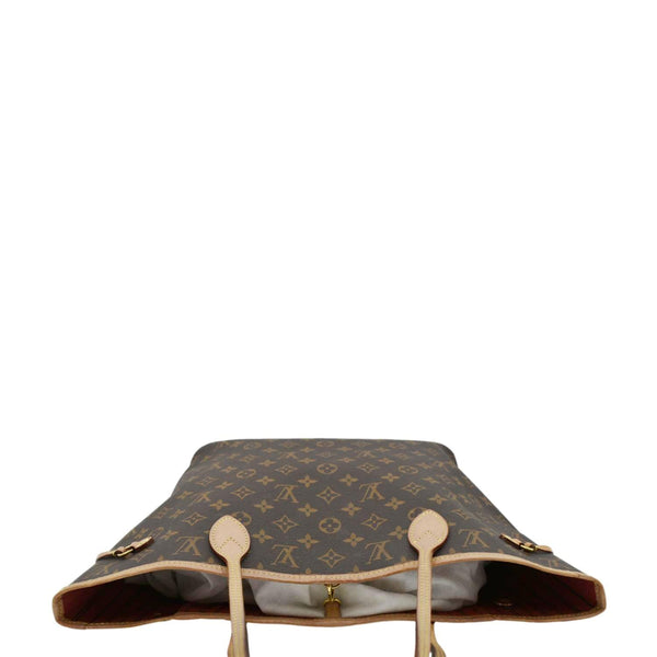 LOUIS VUITTON Brown Shoulder Bag lower end view\