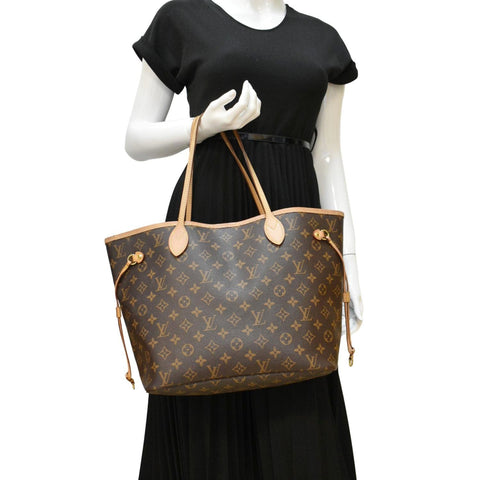 LOUIS VUITTON Brown Shoulder Bag dummy look