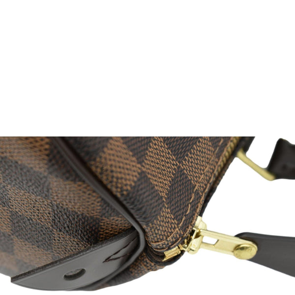 LOUIS VUITTON Speedy 30 Bag Brown corner look