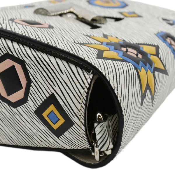 LOUIS VUITTON Epi Leather Shoulder Bag White upper right corner look