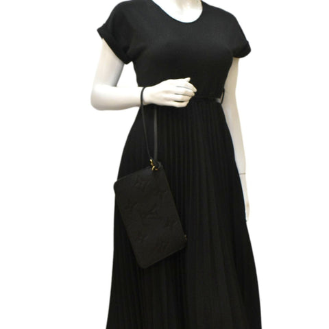 LOUIS VUITTON Neverfull Empreinte Monogram Pochette Wristlet Pouch Black