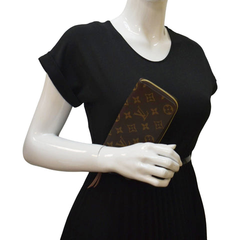 LOUIS VUITTON Clemence Monogram Canvas Zippy Wallet Brown