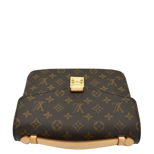 LOUIS VUITTON onogram Canvas Crossbody Bag Brown upper look