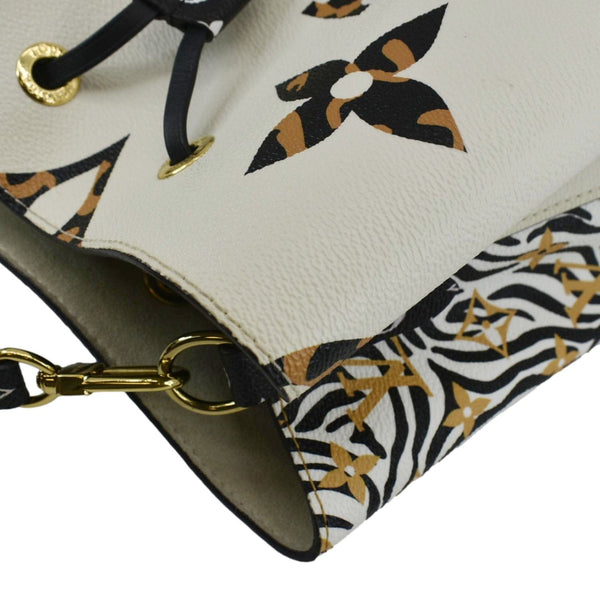 LOUIS VUITTON Neonoe Giant Jungle Canvas Shoulder Bucket Bag White