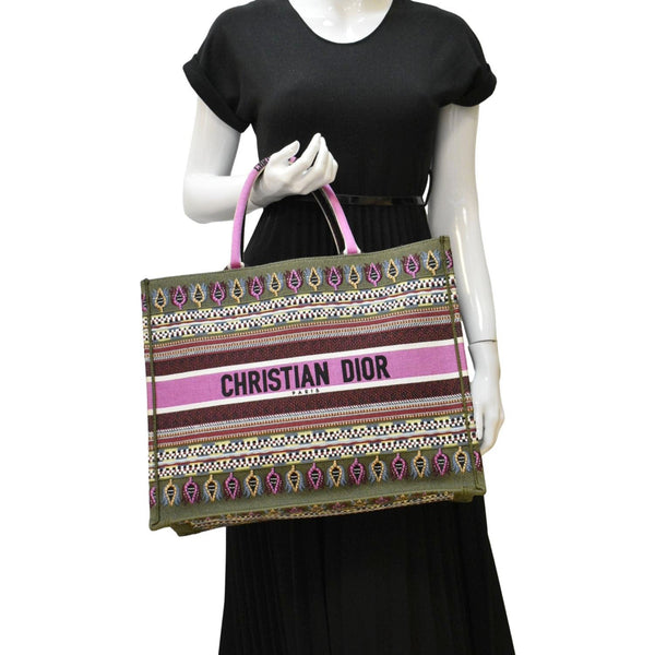 CHRISTIAN DIOR Canvas Tote Bag Pink dummy look