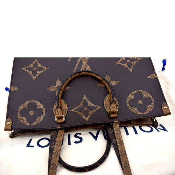 LOUIS VUITTON Onthego GM Giant Monogram Canvas Tote Shoulder Bag Brown
