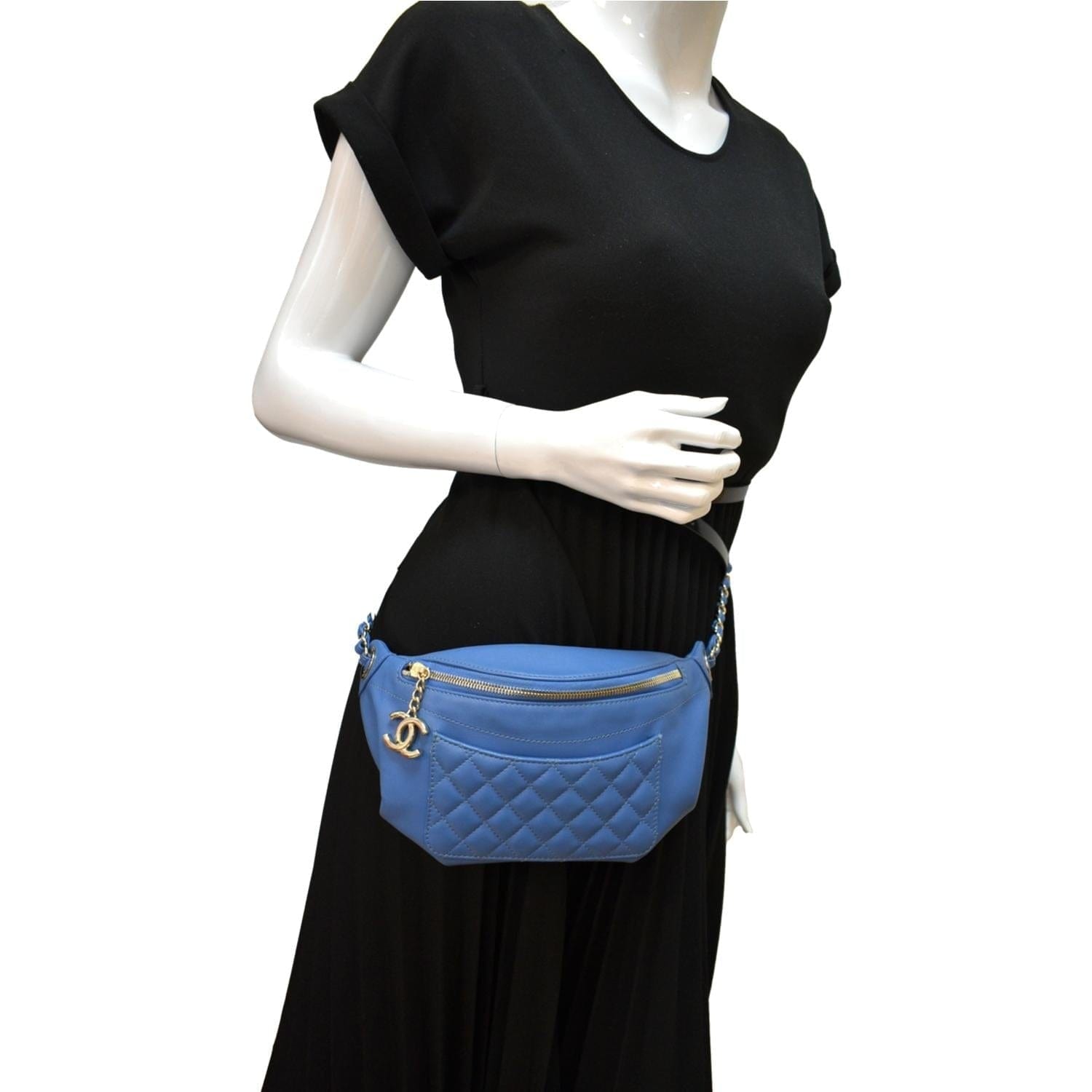 Chanel 19C Royal Blue Waist Belt Bag, Fanny Pack (Box, Dustbag & Card) –  Watch & Jewelry Exchange
