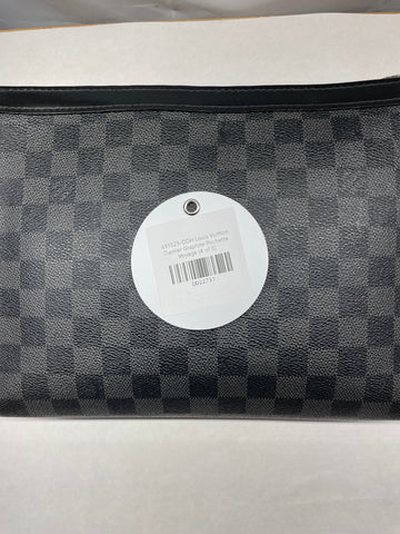 411523-DDH Louis Vuitton Damier Graphite Pochette Voyage