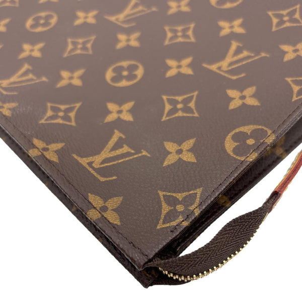 LOUIS VUITTON Toiletry Pouch 26 Monogram Canvas Clutch Brown