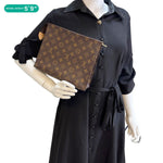 LOUIS VUITTON Toiletry Pouch 26 Monogram Canvas Clutch Brown