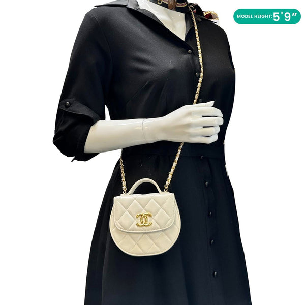 CHANEL Aged Quilted Calfskin Leather Top Handle Clutch With Chain White