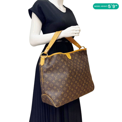 LOUIS VUITTON Delightful MM Monogram Canvas Hobo Bag Brown