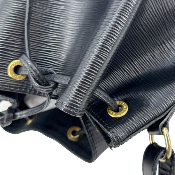 LOUIS VUITTON Noe Epi Leather Bucket Bag Black