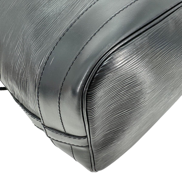 LOUIS VUITTON Noe Epi Leather Bucket Bag Black