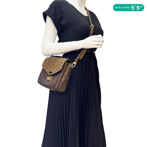 LOUIS VUITTON Metis Pochette Reverse Monogram Canvas Crossbody Bag Brown