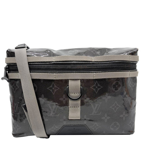 LOUIS VUITTON Messenger PM Monogram Eclipse Glaze Canvas Crossbody Bag Black