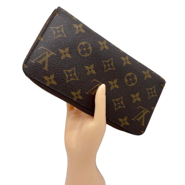 LOUIS VUITTON Monogram Canvas Zippy Wallet Brown