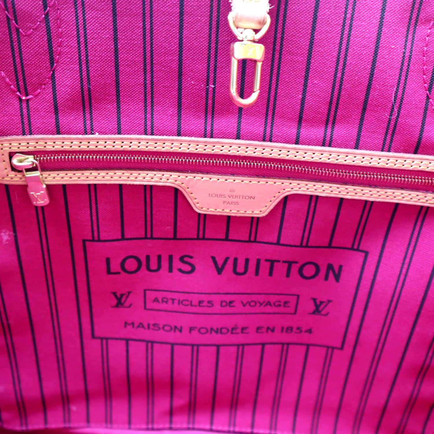 2015 Louis Vuitton Neverfull with pink inside! Love this bag & how