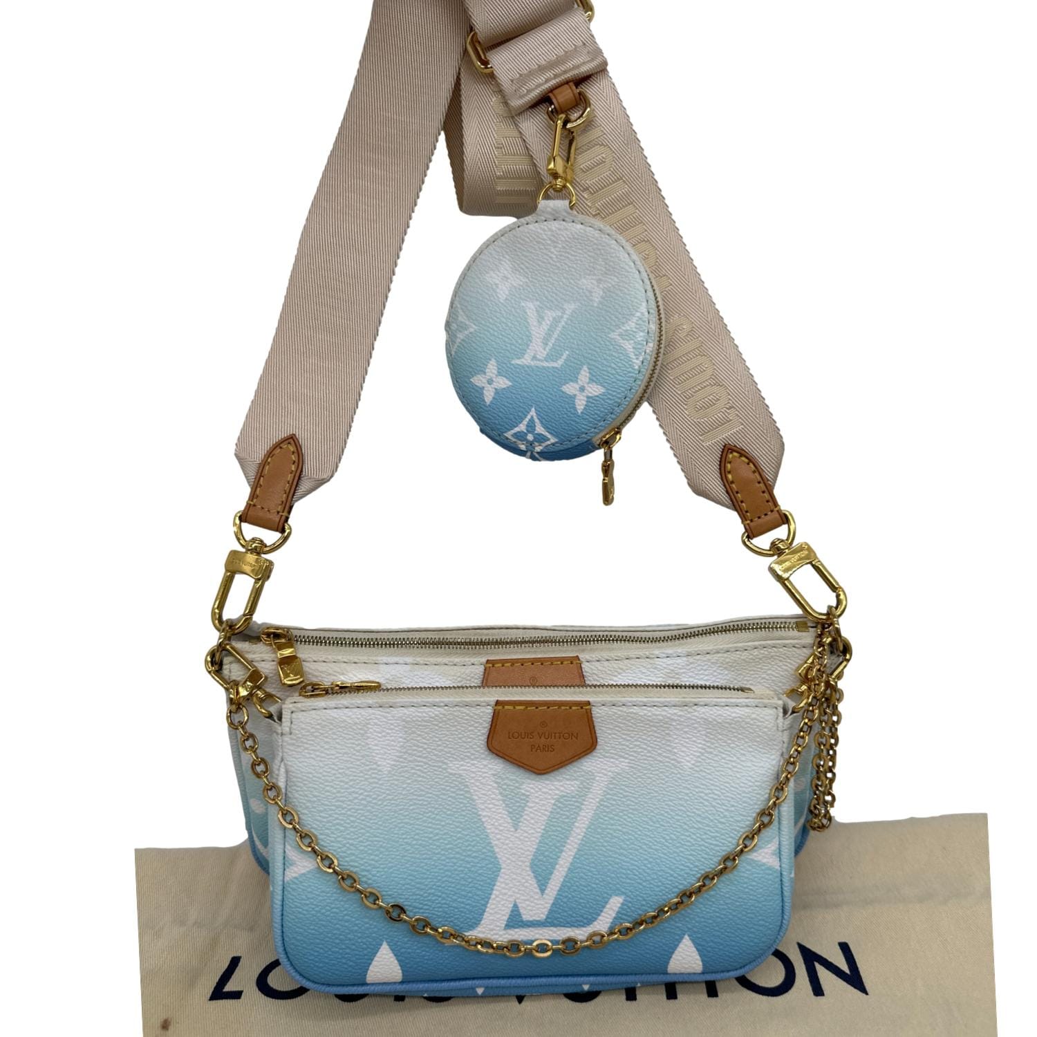 LOUIS VUITTON Multi Pochette Accessories By the Pool Monogram Giant Ca