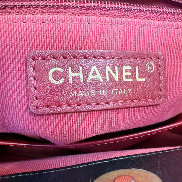 CHANEL Wavy CC Shiny Crumpled Calfskin Leather Hobo Bag Black