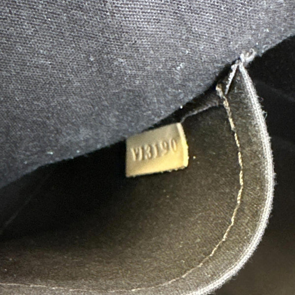 LOUIS VUITTON Brea MM Monogram Vernis Satchel Bag Amarante