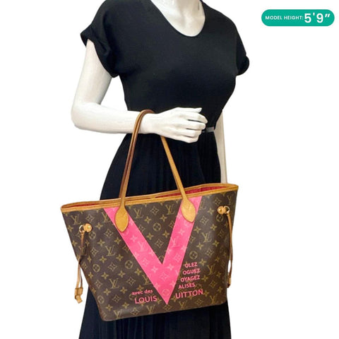 LOUIS VUITTON Neverfull MM V Monogram Canvas Tote Bag Brown