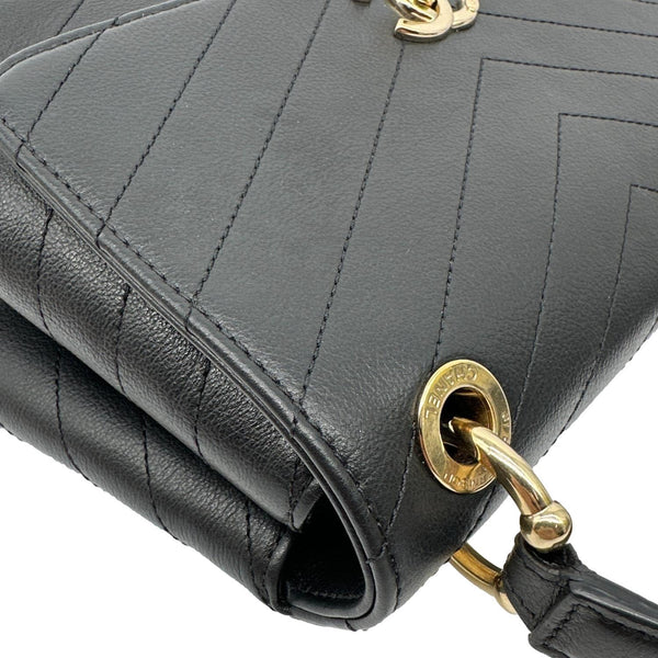 CHANEL Chic Small Chevron Calfskin Leather Top Handle Crossbody Bag Black