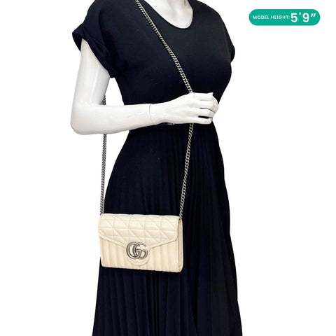 GUCCI Aria Marmont GG Calfskin Matelasse Leather Chain Wallet Mystic White 474575