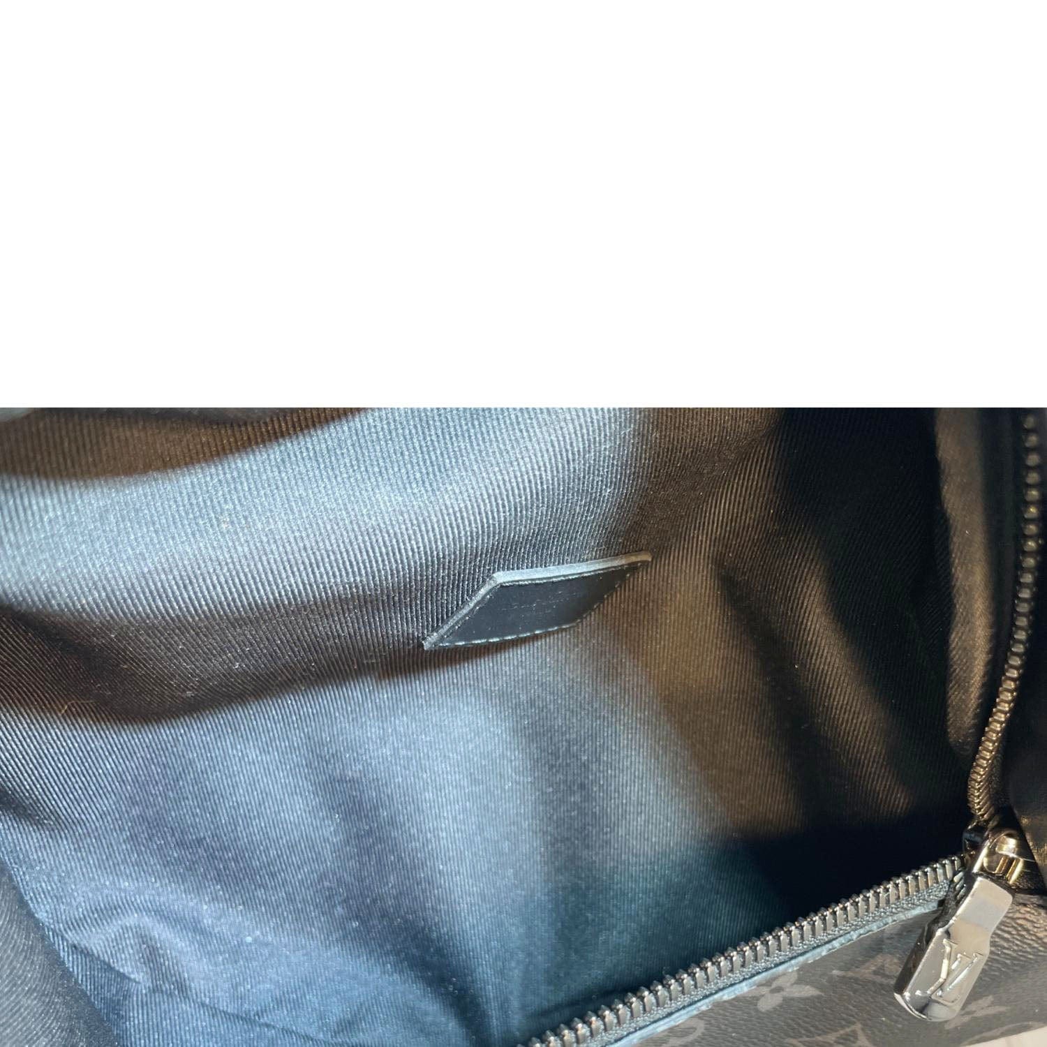 galaxy louis vuitton backpack LOUIS VUITTON Discovery Monogram Galaxy Black Bumbag