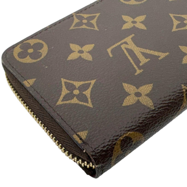 LOUIS VUITTON Portefeuille Clemence Monogram Canvas Zippy Wallet Brown