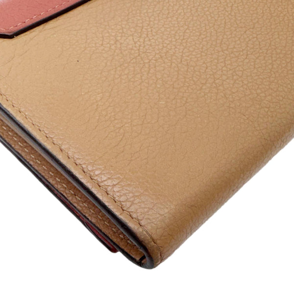 LOUIS VUITTON Lockme II Calfskin Leather Wallet Pink