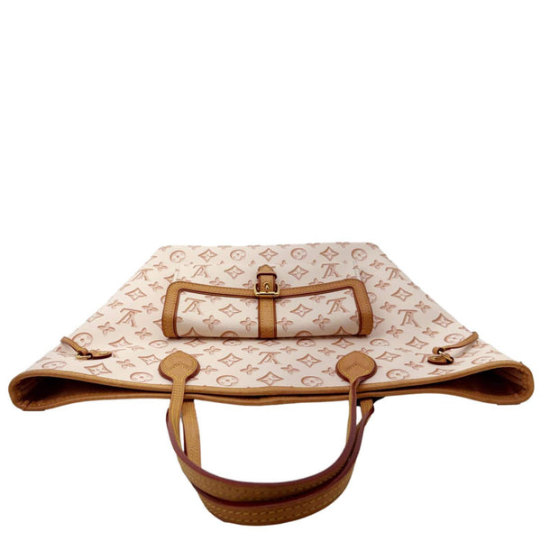 LOUIS VUITTON Neverfull MM Fall for You Monogram Canvas Tote Bag Beige