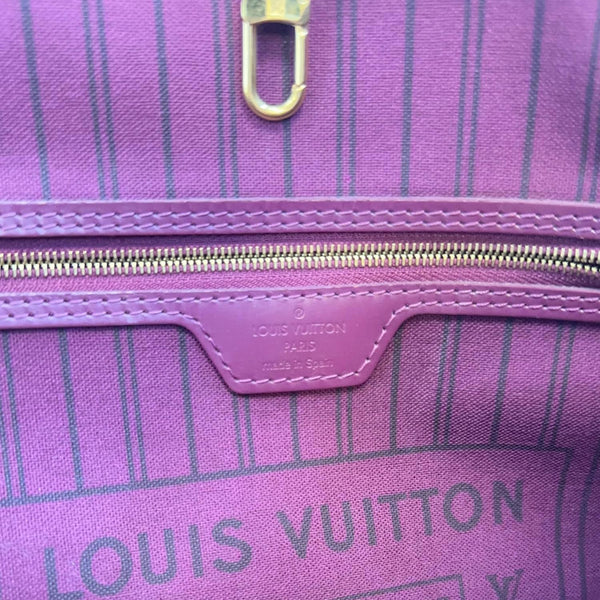 LOUIS VUITTON Neverfull MM Totem Monogram Canvas Shoulder Bag Magenta