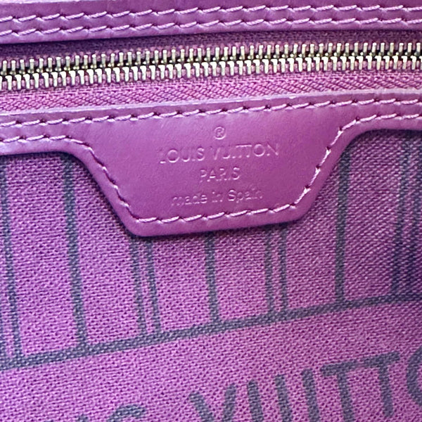 LOUIS VUITTON Neverfull MM Totem Monogram Canvas Shoulder Bag Magenta