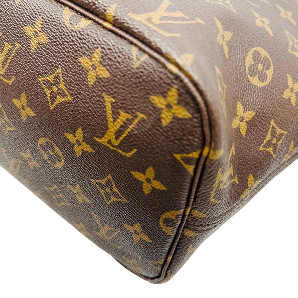 LOUIS VUITTON Neverfull MM Totem Monogram Canvas Shoulder Bag Magenta