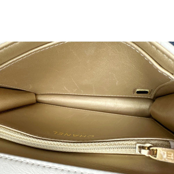 CHANEL Chic Pearls Flap Quilted Leather Shoulder Bag Off White