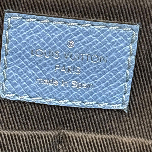 LOUIS VUITTON Taigarama Messengerama Monogram Eclipse Messenger Bag Blue